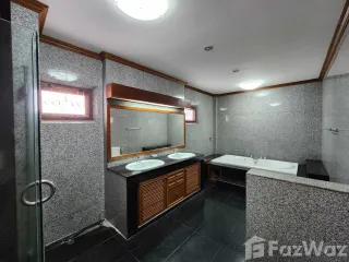 For rent 8 ベッドルーム house in Mueang Phuket, Phuket