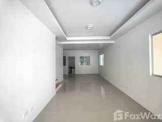 Продажа 4 спальни таунхаус в Krathum Baen, Самутсакхон