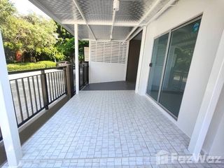 Продажа 4 спальни таунхаус в Krathum Baen, Самутсакхон