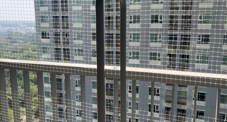 For sale 1 bed condo in Mueang Samut Prakan, Samut Prakan