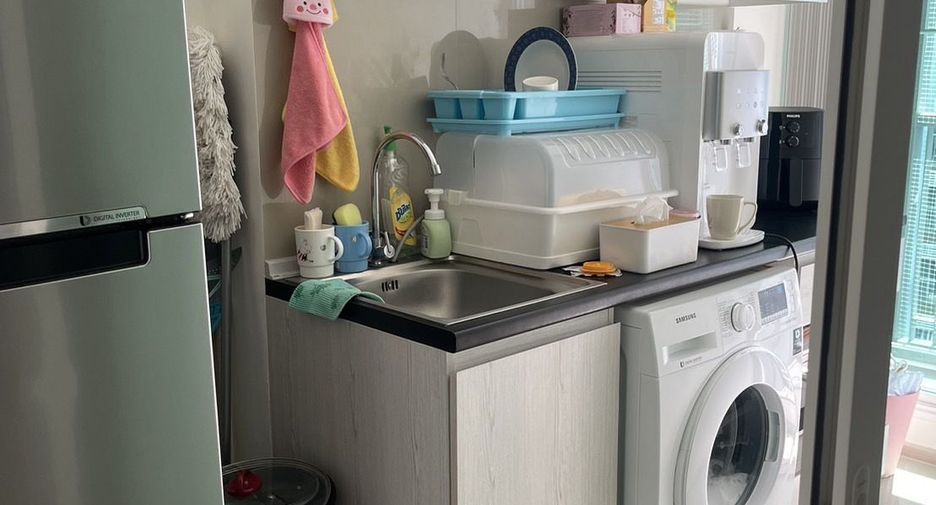 For sale 1 bed condo in Mueang Samut Prakan, Samut Prakan