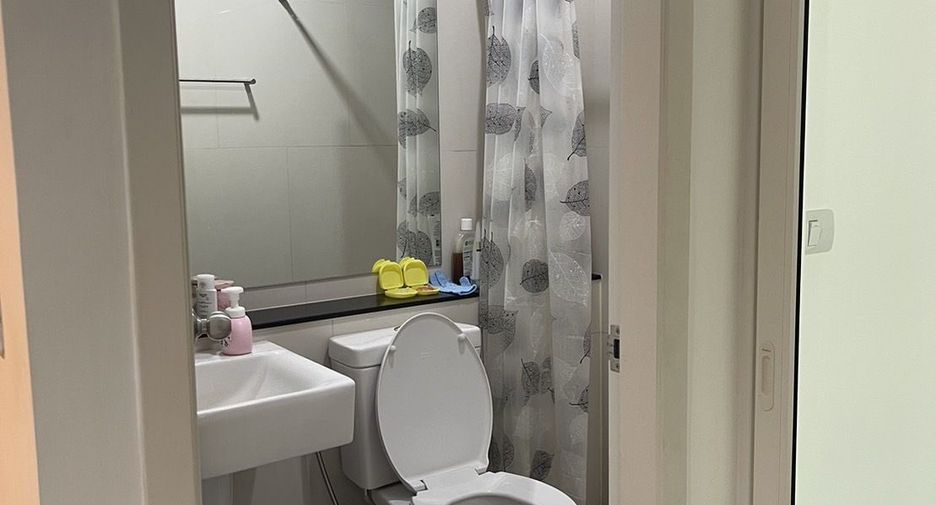 For sale 1 bed condo in Mueang Samut Prakan, Samut Prakan