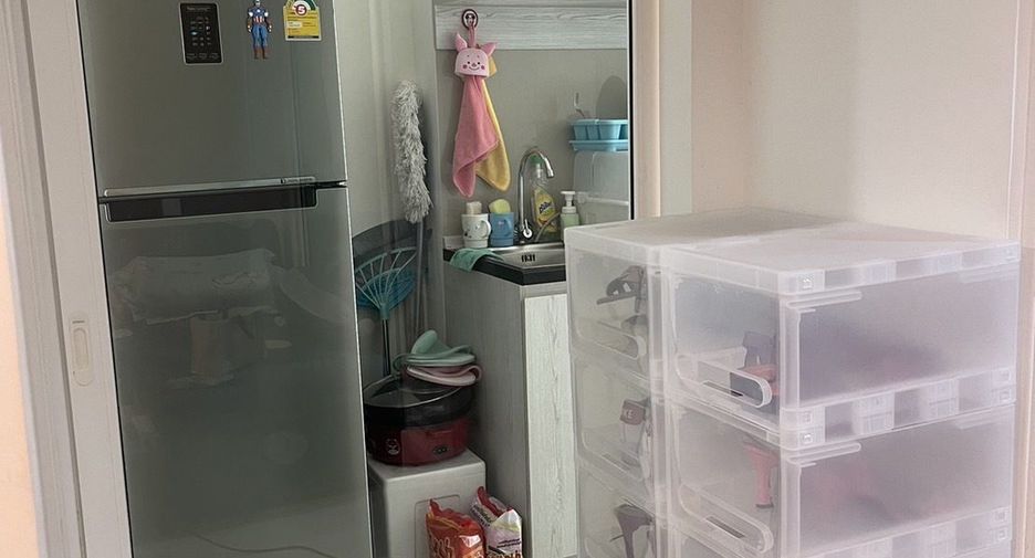 For sale 1 bed condo in Mueang Samut Prakan, Samut Prakan