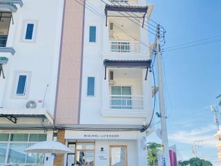For sale 7 bedrooms retail Space in Mueang Phitsanulok, Phitsanulok