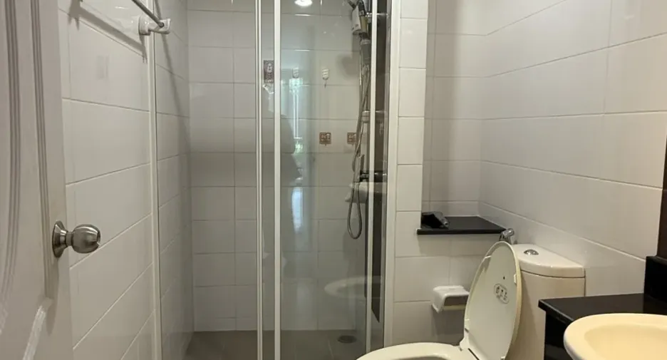 For sale 1 bed condo in Phra Khanong, Bangkok