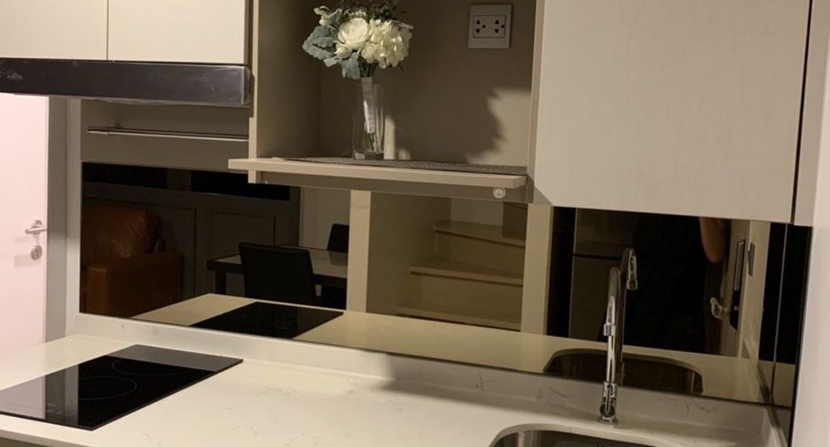 For sale 1 bed condo in Sathon, Bangkok