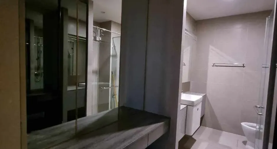 Wohnung zum Kauf mit 1 Zimmer in Pathum Wan, Bangkok