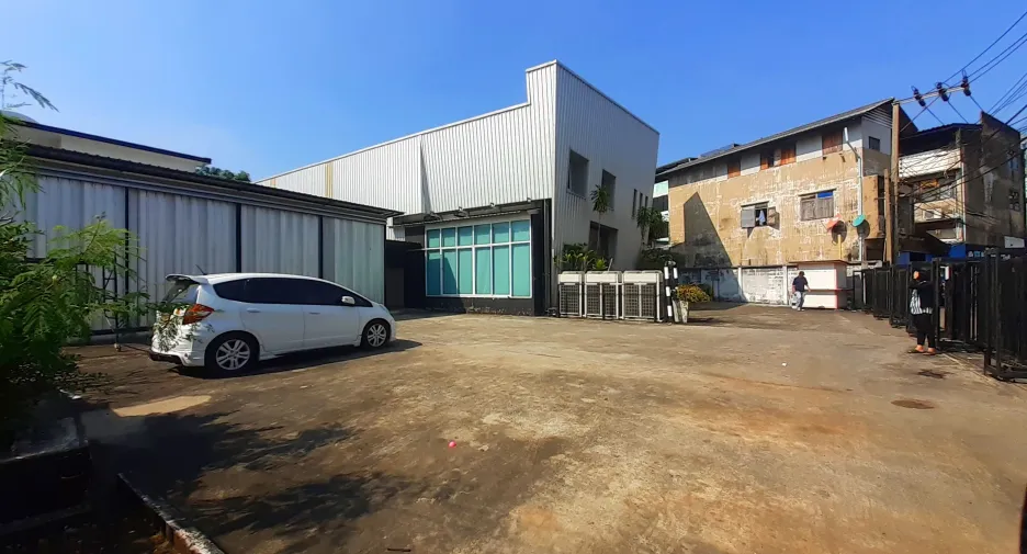 For sale land in Lat Phrao, Bangkok