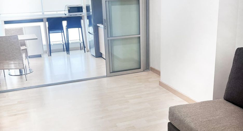 For sale 1 bed condo in Huai Khwang, Bangkok