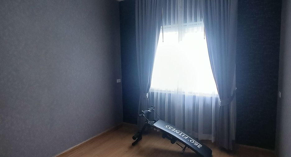 For sale 4 bedrooms townhouse in Mueang Samut Sakhon, Samut Sakhon