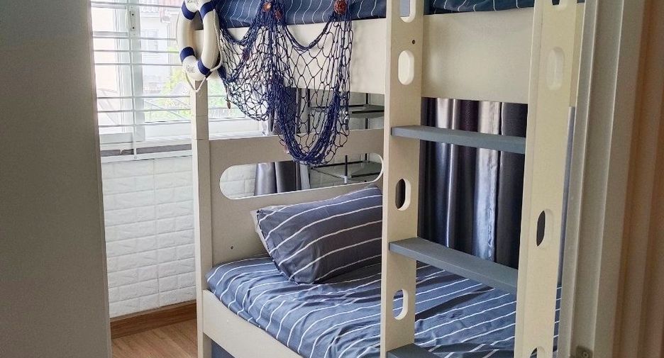 For sale 4 bedrooms townhouse in Mueang Samut Sakhon, Samut Sakhon