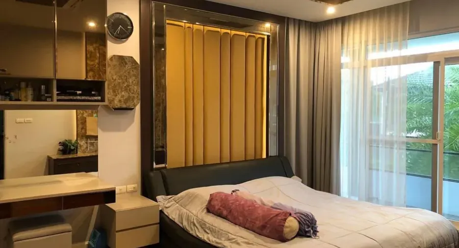 For rent 4 bedrooms house in Mueang Phuket, Phuket