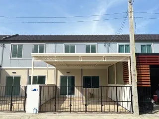 3 Bedroom Townhouse In Mueang Chon Buri, Chonburi