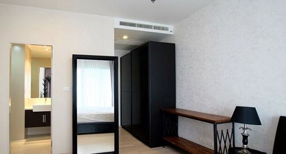 For sale 1 bed condo in Watthana, Bangkok