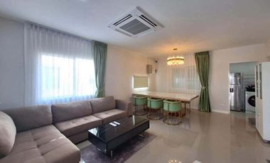 For rent 3 bedrooms townhouse in Mueang Phuket, Phuket