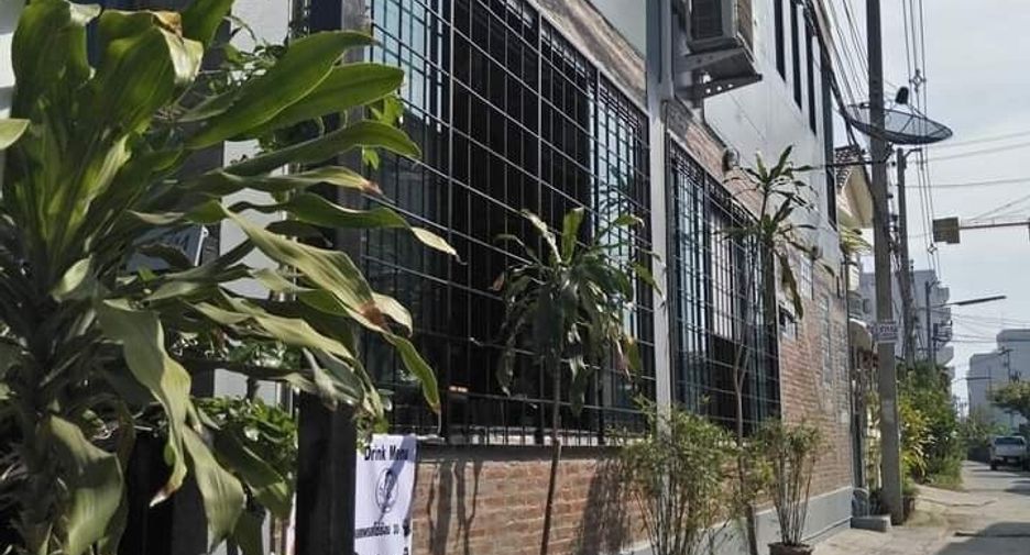 For sale そして for rent 3 ベッドルーム retail Space in Mueang Khon Kaen, Khon Kaen
