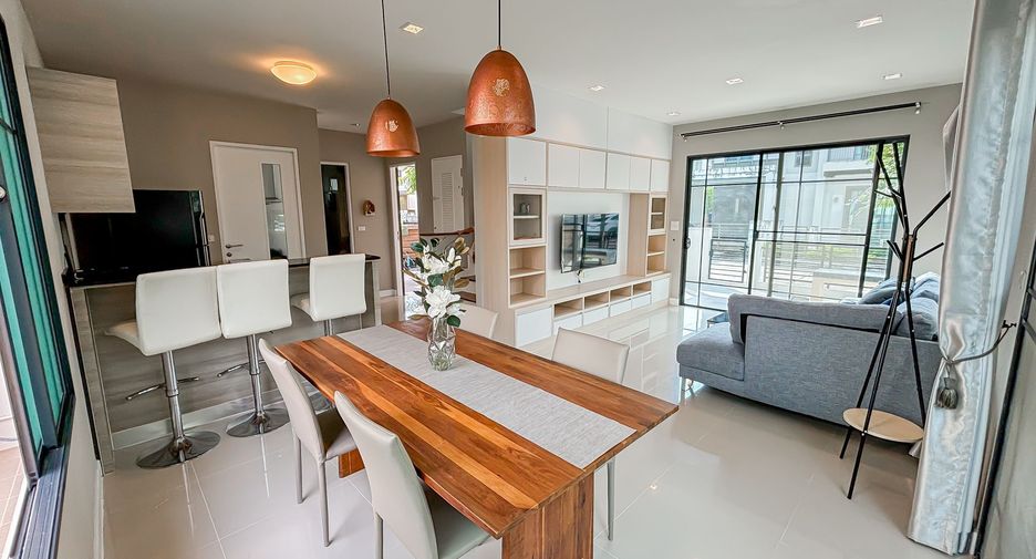 For rent 3 bedrooms house in Mueang Phuket, Phuket