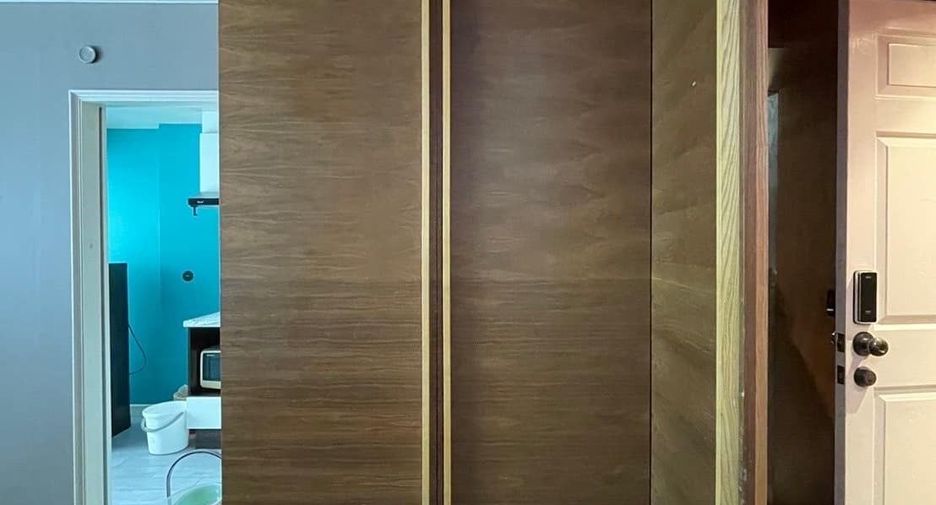 For sale studio condo in Thon Buri, Bangkok
