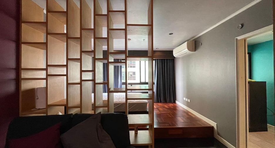 For sale studio condo in Thon Buri, Bangkok