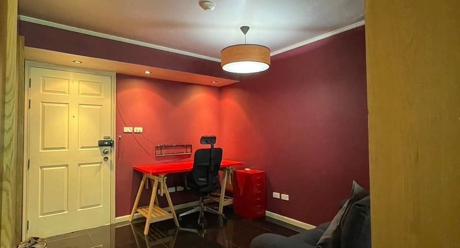 For sale studio condo in Thon Buri, Bangkok