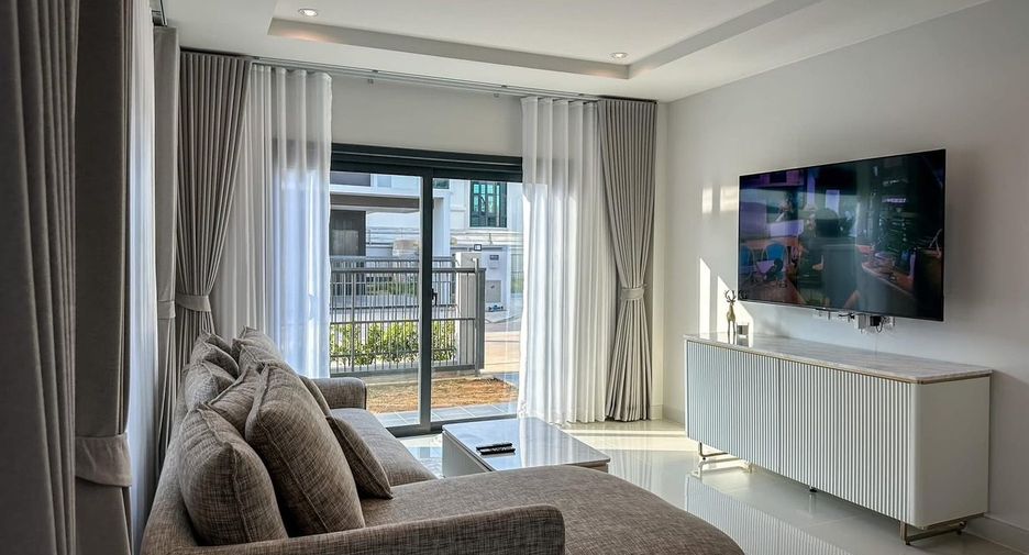 For rent 3 bedrooms house in Mueang Phuket, Phuket