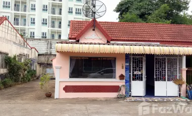 For sale 2 bedrooms townhouse in Si Maha Phot, Prachin Buri