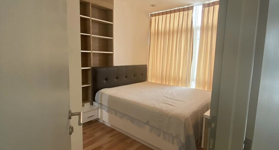 For sale 2 bedrooms condo in Phra Khanong, Bangkok