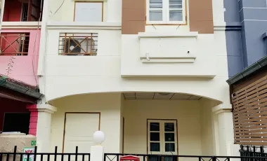Casa adosada en venta y en alquiler de 2 habitaciones en Mueang Chon Buri, Chonburi