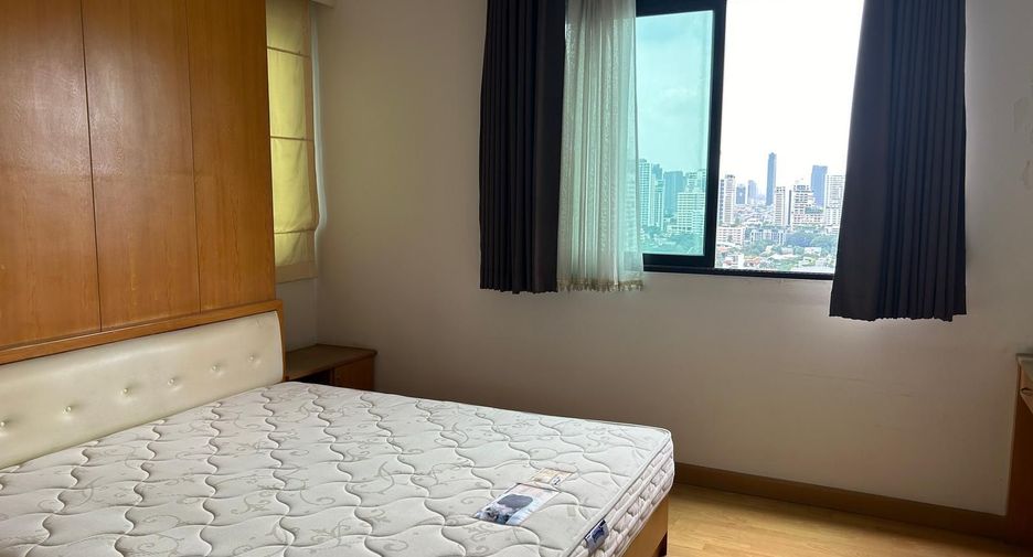 À vendre 2 chambres condo à Watthana, Bangkok