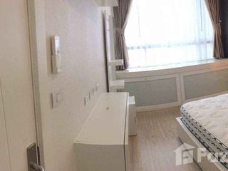 Продажа 1 кровать кондо в Хуаи Кхщанг, Бангкок