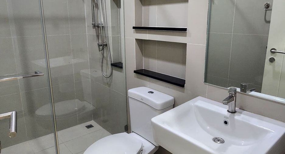 Haus zur Miete mit 4 Zimmer in Mueang Phuket, Phuket