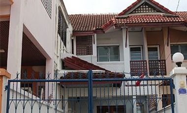 For rent 2 bedrooms townhouse in Mueang Nonthaburi, Nonthaburi