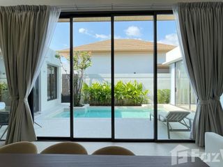 Villa en alquiler de 3 habitaciones en Mueang Phuket, Phuket