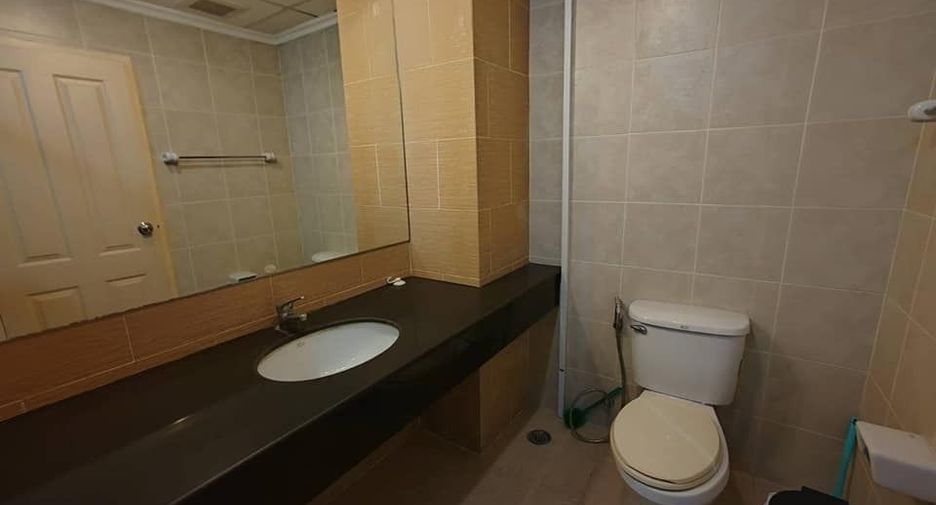 For sale 1 bed condo in Bang Kho Laem, Bangkok