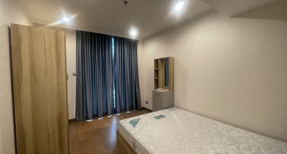 For sale 2 bedrooms condo in Watthana, Bangkok