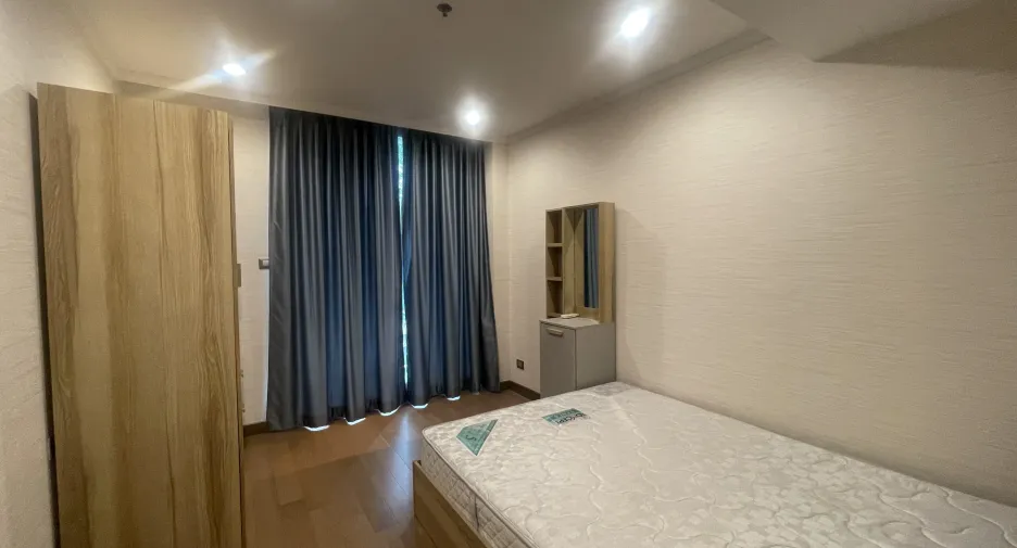 For sale 2 bedrooms condo in Watthana, Bangkok