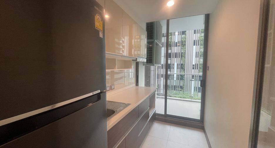 For sale 2 bedrooms condo in Watthana, Bangkok