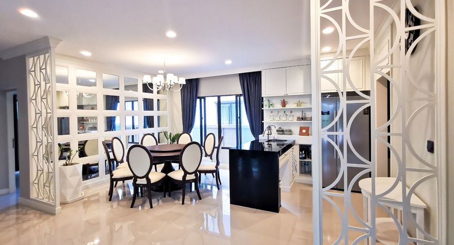 À vendre 5 chambres maison à Bang Kapi, Bangkok