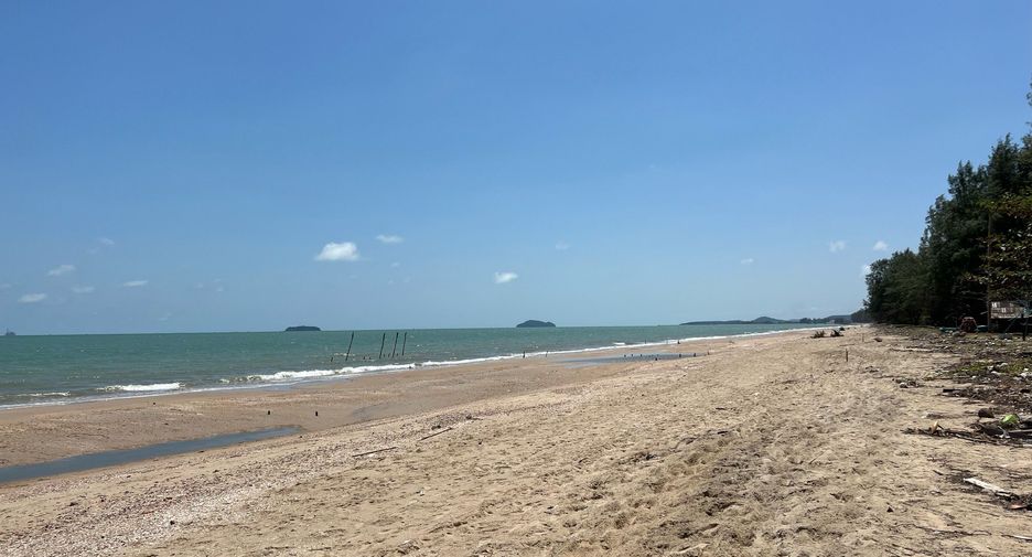 For sale land in Singhanakhon, Songkhla