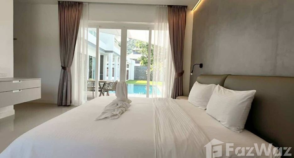 For rent 4 bedrooms villa in Mueang Phuket, Phuket