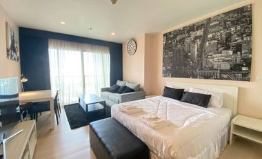 À vendre studio condo à Watthana, Bangkok