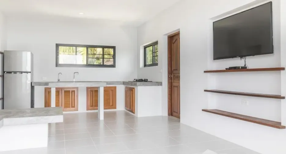 For sale 4 bedrooms apartment in Ko Pha-ngan, Surat Thani