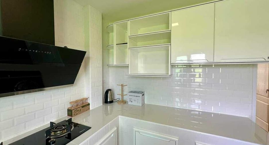 For sale 4 bedrooms house in Khlong Sam Wa, Bangkok