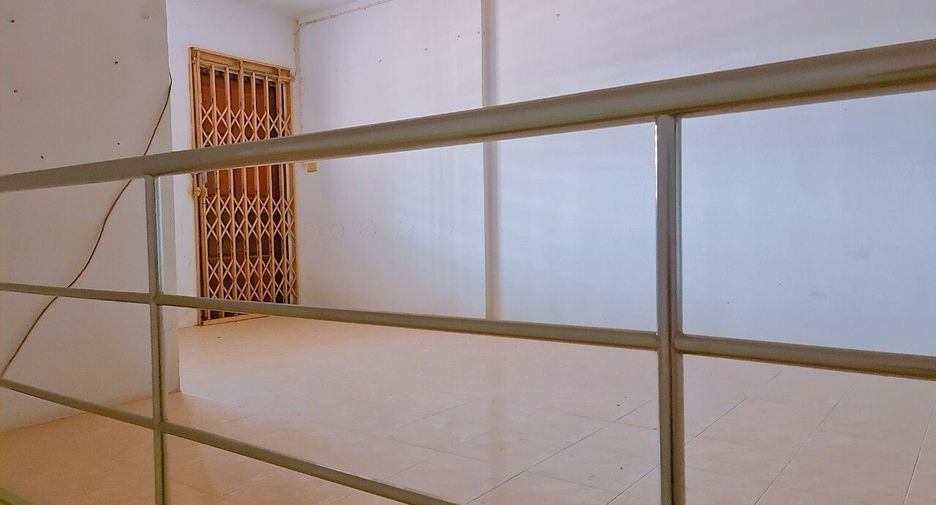 For sale and for rent 1 bed townhouse in Chai Buri, Surat Thani