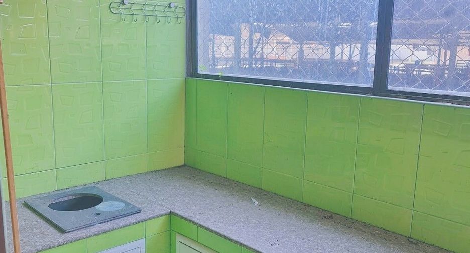 For sale and for rent 1 bed townhouse in Chai Buri, Surat Thani