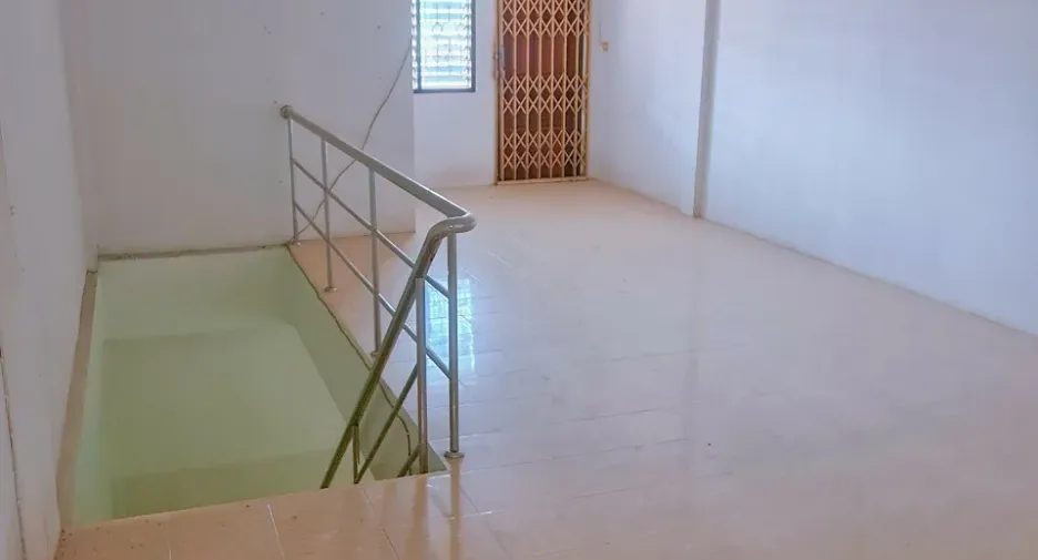 For sale and for rent 1 bed townhouse in Chai Buri, Surat Thani