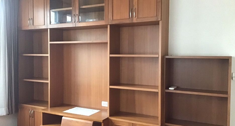 Casa en alquiler de 3 habitaciones en Bang Kruai, Nonthaburi