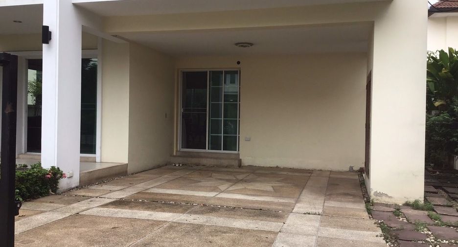 Casa en alquiler de 3 habitaciones en Bang Kruai, Nonthaburi