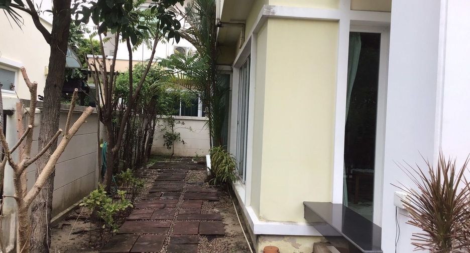 Casa en alquiler de 3 habitaciones en Bang Kruai, Nonthaburi