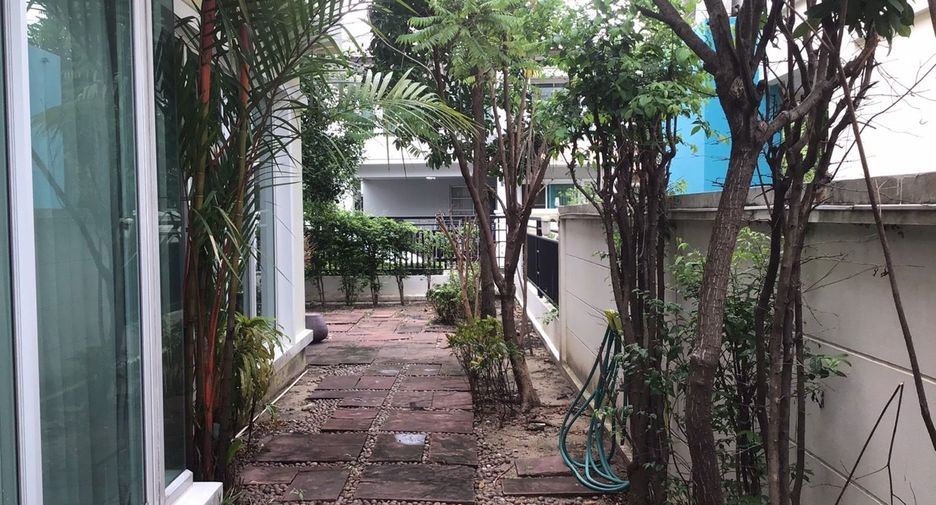 Casa en alquiler de 3 habitaciones en Bang Kruai, Nonthaburi